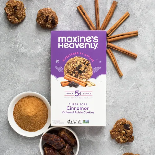 Vista 7 de Maxine's Heavenly Galletas de avena y pasas de canela, sin gluten, hechas con avena, endulzadas con azúcar de coco y dátiles Sabroso postre vegano