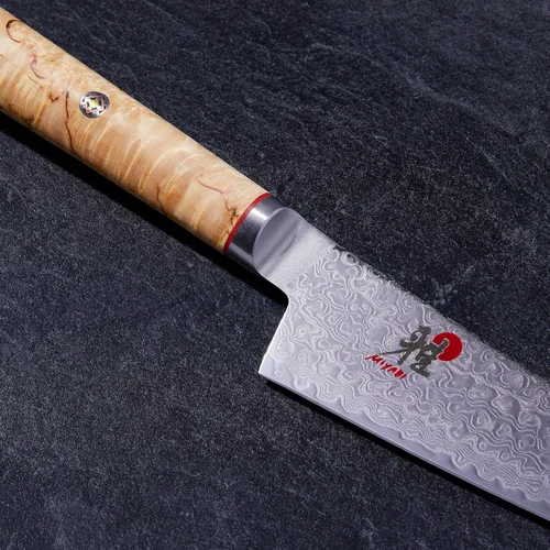 Vista 3 de Cuchillo de preparación Miyabi Birchwood SG2 japonés, de 5.5 pulgadas, cuchillo de cocina de precisión, mango de abedul kárelio, patrón de Damasco