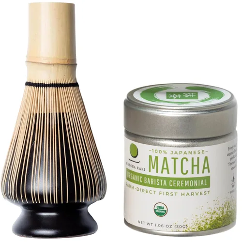 Vista 3 de Matcha Kari Sticks + Mini Kit Bundle - 24 palitos y lata ceremonial de 1.06 oz, batidor con soporte, té verde orgánico USDA