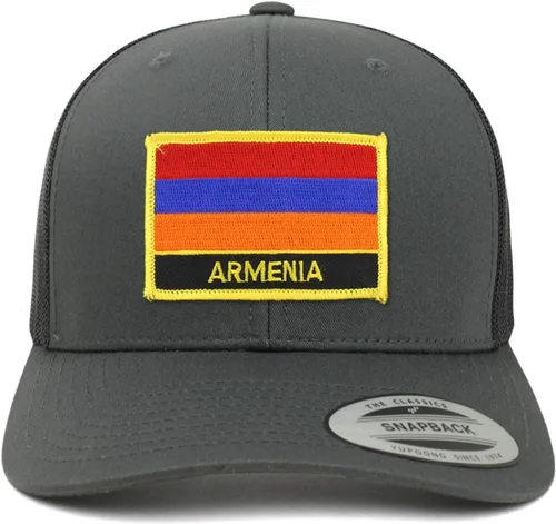 Vista 3 de Trendy Apparel Shop Gorra de malla con diseño de bandera de Armenia