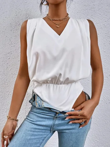Vista 3 de Milumia Blusa plisada sin mangas con cuello en V para mujer, blusa de trabajo sólida, Blanco