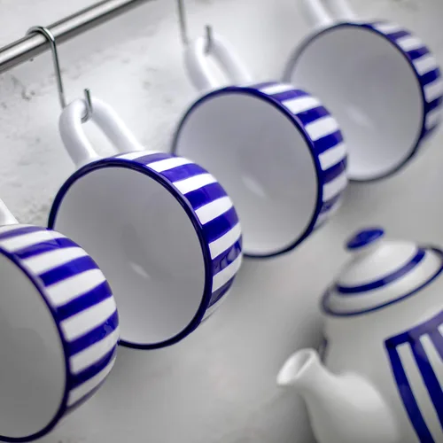 Vista 6 de City to Cottage Taza de cerámica hecha a mano, diseño de rayas azul marino, extra grande de 17.5 onzas, capuchino de cerámica, café, té, taza