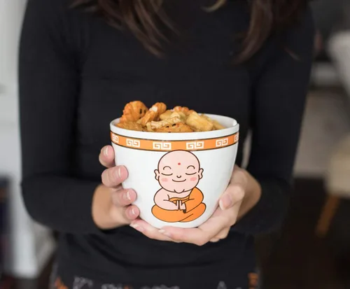 Vista 3 de Toynk Hungry Buddha Nom - Juego de tazón de cerámica y palillos para ramen, cuenco de sopa japonés de 16 onzas, juego de vajilla Tazón de fideos