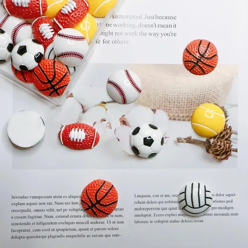 Vista 3 de Dijes de resina con parte trasera plana, 30 piezas grandes de baloncesto, fútbol, voleibol, béisbol, cuentas de resina sin agujero, cuentas