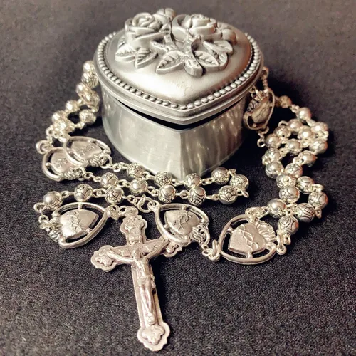 Vista 3 de elegantmedical Collar de plata hecho a mano con cuentas de rosas católicas sagrado corazón Jesús medalla rosario cruz collar y bonita caja