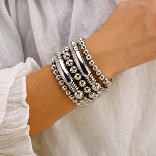 Vista 5 de Brazalete chapado en oro de 14 quilates para mujer, grueso, curvado, apilable, chapado en cuentas, pulseras elásticas
