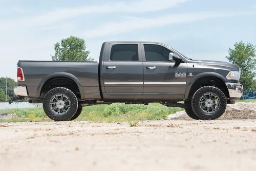 Vista 4 de Rough Country Kit de elevación de 2.5 pulgadas con amortiguadores N3 para Ram 2500 4WD - 30230 2014-2024