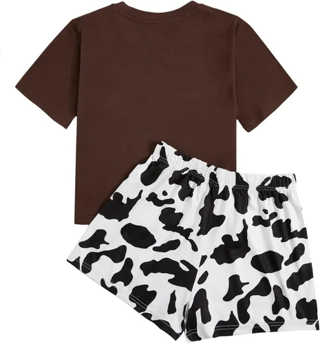 Vista 2 de WDIRARA Conjunto de pijama de manga corta con estampado de vaca y pantalones cortos para mujer