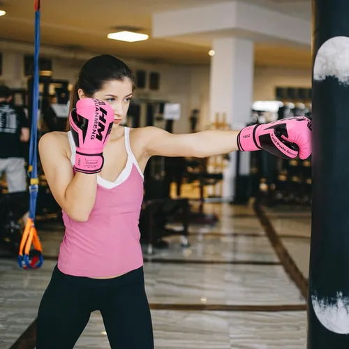 Vista 5 de Guantes de entrenamiento de boxeo Guantes para saco de boxeo para mujeres y adultos, Guantes profesionales a prueba de golpes para entrenamiento