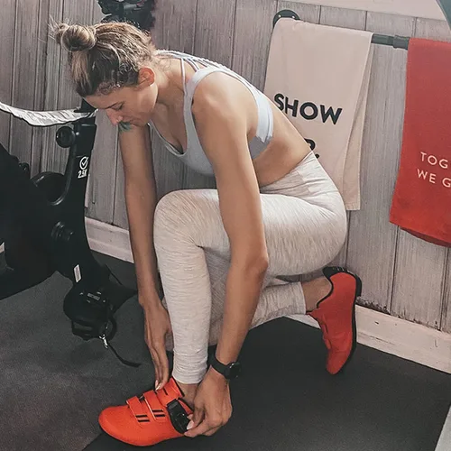 Vista 5 de Zapatos de ciclismo para hombre y mujer, compatibles con Pelaton, zapatos de bicicleta de carretera, preinstalados con clip de tacos Delta, pedal