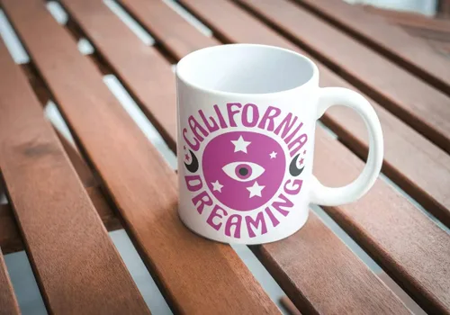 Vista 5 de California Dreaming M318 - Taza de café de cerámica blanca de 11 onzas