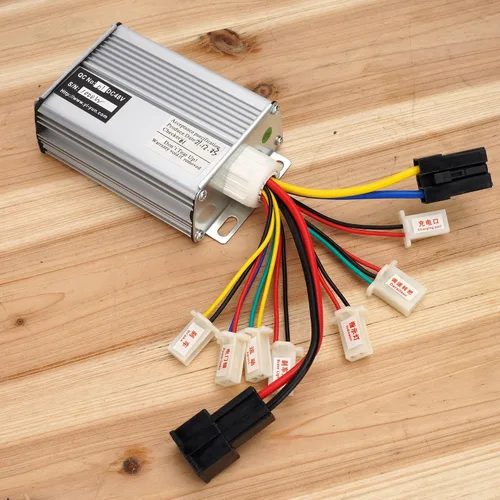 Vista 3 de Controlador 48V1000W para motor cepillado con terminal de conector de batería negro para E-Bikes E-Tricycles E-Moto E-Scooter, modo deportivo