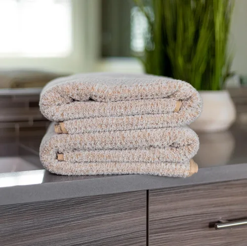 Vista 4 de Juego de toallas de baño Everplush Diamond Jacquard de 6 piezas, toallas de lujo súper suaves y extra grandes, toallas Everplush Diamond Jacquard