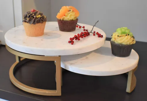 Vista 2 de Nature's Decorations Soporte de mármol para tartas de anidación, soporte para pasteles de dos capas con soporte dorado para macarrones, cupcakes