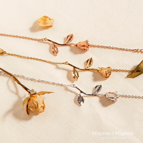 Vista 2 de MignonandMignon Rose Gold Rose Pendant Beauty and the Beast Jewelry Bracelet Bridesmaid Flower Girl Gift - 3MRBR (Rose Gold)
