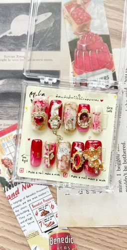 Vista 3 de Boudoir red angel! press on nails, False nail, fake nails, handmade, nail art design by make.a.nail.make.a.wish