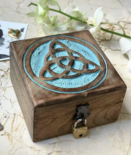 Vista 2 de Joyero decorativo de madera hecho a mano con cerradura y llave, organizador de joyas, caja de recuerdos, cofre del tesoro, caja de reloj, caja