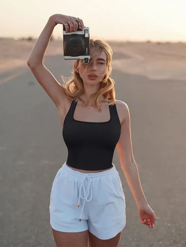 Vista 5 de OQQ Camiseta corta sin mangas de 3 piezas para mujer, acanalada, con espalda cruzada, para verano, a la moda, sin mangas