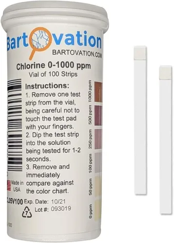 Vista 2 de Tres botellas de 0-200 PPM y una botella de tiras reactivas de cloro de 0 a 1000 PPM
