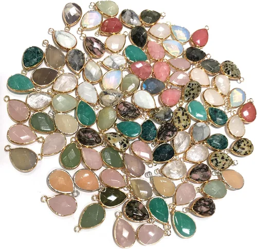 Vista 3 de LE SKY Colgantes de piedra natural, forma de gota de agua facetada de jade malayo chakra curativo semi piedra preciosa colgante para collar