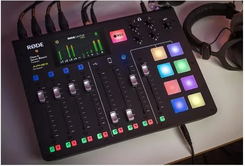 Vista 3 de RØDE RØDECaster Pro Solución de producción todo en uno para podcasting