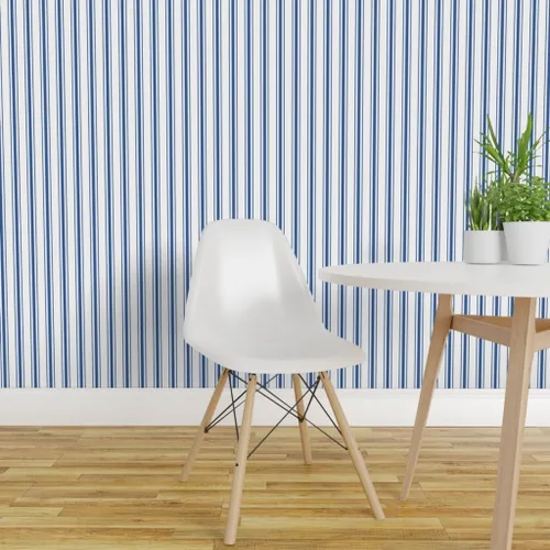 Vista 3 de Muestra de papel tapiz extraíble, diseño de rayas francesas con patrón de rayas azul oscuro, blanco, papel pintado prepegado personalizado por