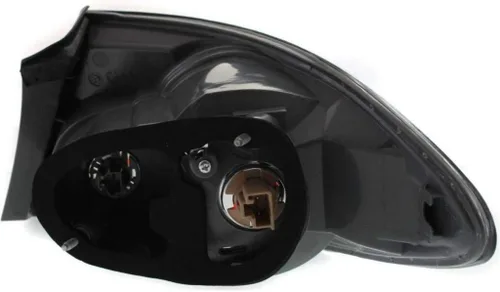 Vista 2 de Para Mazda 6 luz trasera 2006-2008 lado del conductor tipo estándar Hatchback/Sedan DOT certificado MA2804102 GP7A-51-160