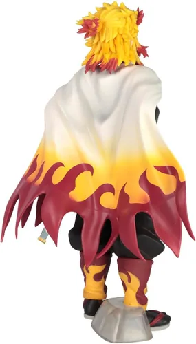 Vista 6 de Figura Ichibansho - Demon Slayer: Kimetsu no Yaiba - Kyojuro Rengoku (El Hashira), estatua coleccionable de Bandai Spirits