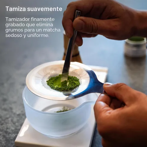 Vista 6 de Fellow Juego de 6 cuencos de cerámica Matcha con bandeja de exhibición Negro mate