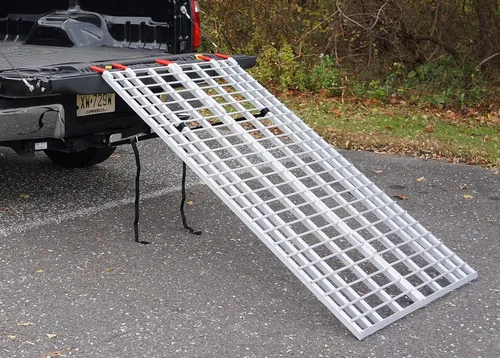 Vista 4 de Rampa plegable de aluminio de 6 pies fabricada en EE. UU., 400DR - Rampa para ATV/quitanieves