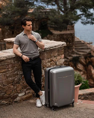 Vista 4 de Samsonite Winfield 3 DLX Hardside - Equipaje expandible con ruedas Plateado 120753-1776
