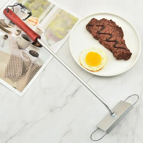 Vista 4 de Hierro de marca BBQ con letras intercambiables y un práctico dibujo, ideal para marcar filetes, hamburguesas y pollo (1)