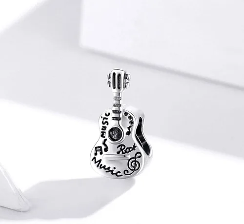 Vista 5 de LAMOONY - Abalorio de guitarra de plata de ley 925, con texto en inglés "Love Charm