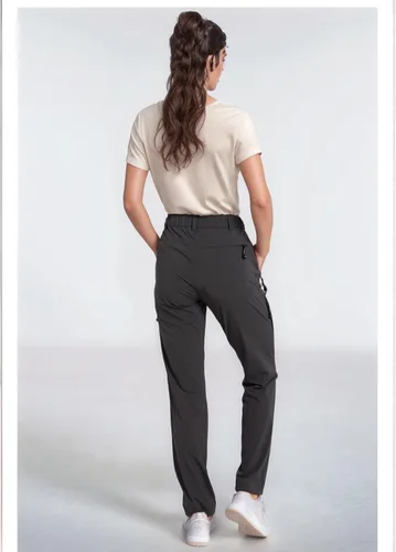 Vista 2 de Pantalones de senderismo para mujer, ligeros, de secado rápido, resistentes al agua, con 5 bolsillos, para campamento, viajes y exteriores Negro