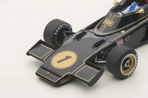 Vista 3 de Autoart Lotus 72E 1973 Emerson Fittipaldi #1 con figura de conductor en cabina 1/18 modelo coche