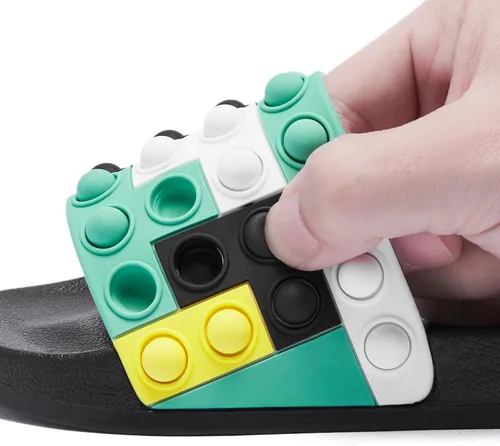 Vista 3 de Engtoy Sandalias para niños y niñas, unisex, ligeras, antideslizantes, puntera abierta, cómodas, para ducha, playa, divertidas sandalias