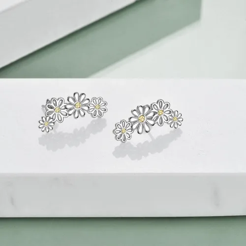 Vista 5 de POPLYKE Girasol margarita perro pata estrella mariposa 925 plata esterlina escalador de orejas de gato con forma de mariposa, aretes de joyería