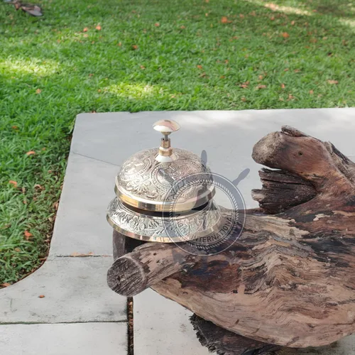 Vista 3 de Campana de escritorio clásica de latón macizo con obra de arte tradicional Campana de oficina de escritorio ruidosa Nagina International