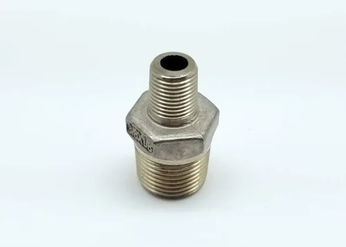 Vista 4 de Autobahn88 Montaje de extremo de manguera de freno de acero inoxidable - Reductor 1/2 NPT macho a 1/4 NPT macho