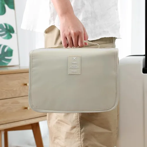 Vista 7 de Exquisita bolsa de viaje para suministros de ostomía y colostomía, la mejor opción para personas postoperatorias, con configuración colgante y Beige