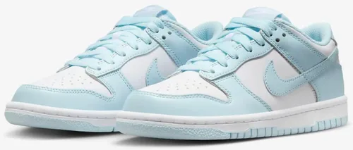 Vista 847 de Nike Kid's Dunk Low Sneaker