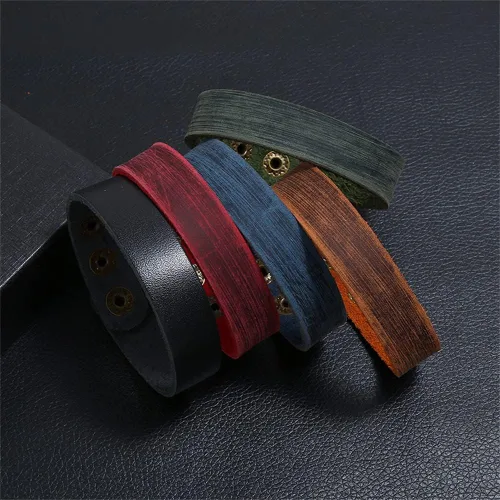 Vista 6 de Reloj de cuarzo de lujo para hombre, correa de cuero de vaca pura y ancha, estilo punk, color marrón