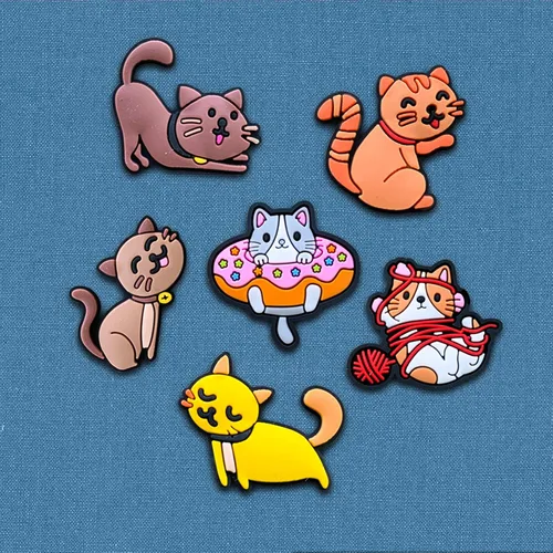 Vista 2 de Xaldrichasta 25 dijes para zapatos de gatos para zuecos, diferentes sandalias a juego, pulseras y pulseras, dijes Kawaii para zapatos de mascotas