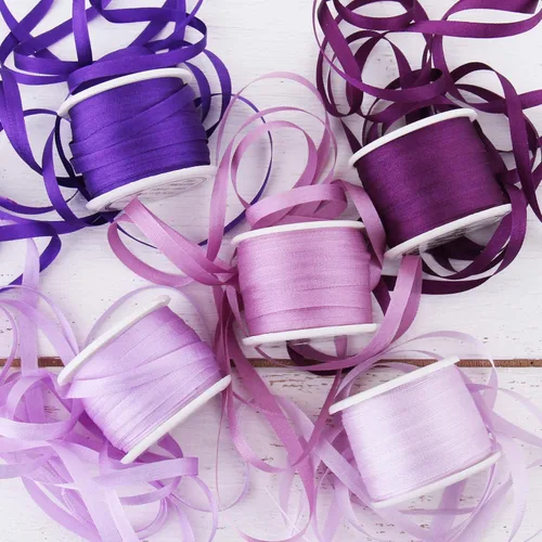 Vista 23 de Threadart Juego de cintas de seda - Tonos azules - Colección Five Spool - 100% seda pura - 55 yardas Coordinated set of soft 100% pure silk ribbon