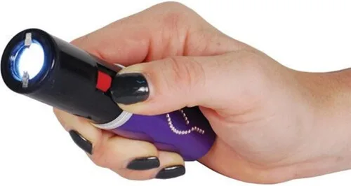Vista 3 de Safety Technology Lápiz labial 3 millones de voltios pistola aturdidora con linterna - púrpura