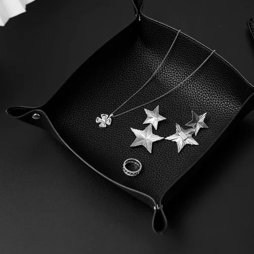 Vista 4 de Oirlv Bandeja de cuero de alta calidad para hombre, organizador de joyas, almacenamiento de escritorio, carteras para llaves, teléfonos celulares