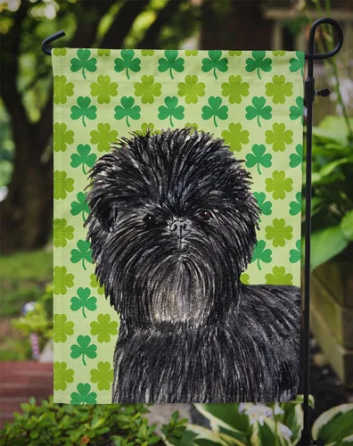 Vista 3 de Caroline's Treasures SS4442GF Affenpinscher Bandera de jardín con retrato de trébol del día de San Patricio para buzón, bandera decorativa
