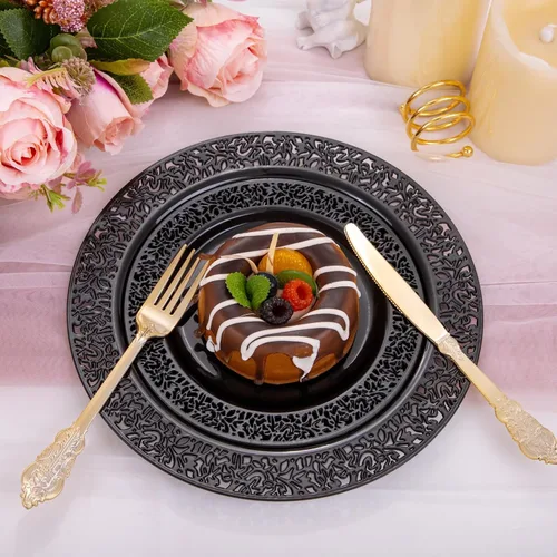Vista 4 de U-QE 150 platos de plástico negro con cubiertos de plástico dorado, platos negros desechables para fiestas, incluyen 30 platos llanos de 10.25