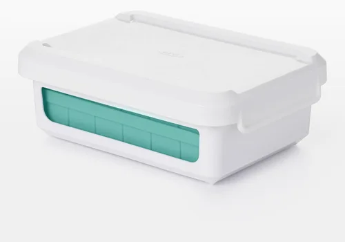 Vista 6 de OXO charola de silicona para hielo, Cubos pequeños , Azul claro