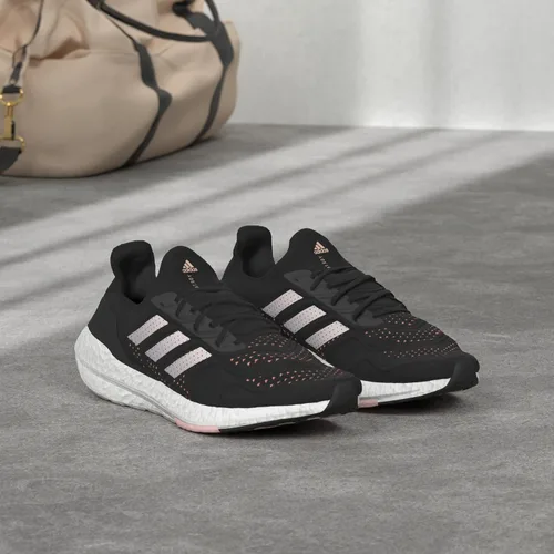 Vista 76 de adidas Tenis de correr Ultraboost 22 para mujer